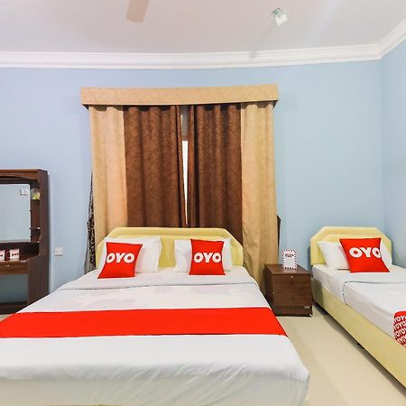 Super Oyo 110 Ras Al Hadd Guest House エクステリア 写真