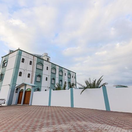 Super Oyo 110 Ras Al Hadd Guest House エクステリア 写真