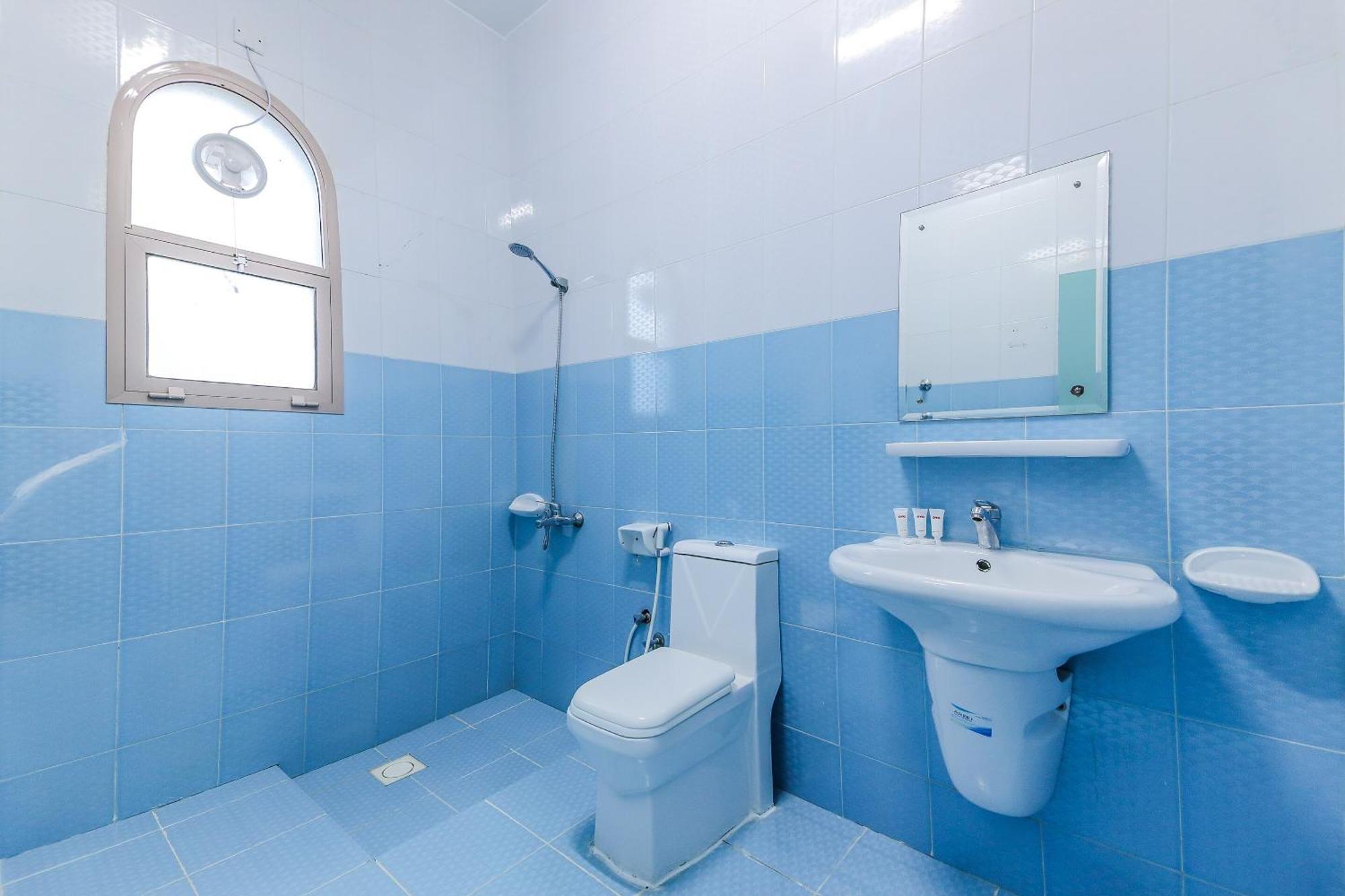 Super Oyo 110 Ras Al Hadd Guest House エクステリア 写真