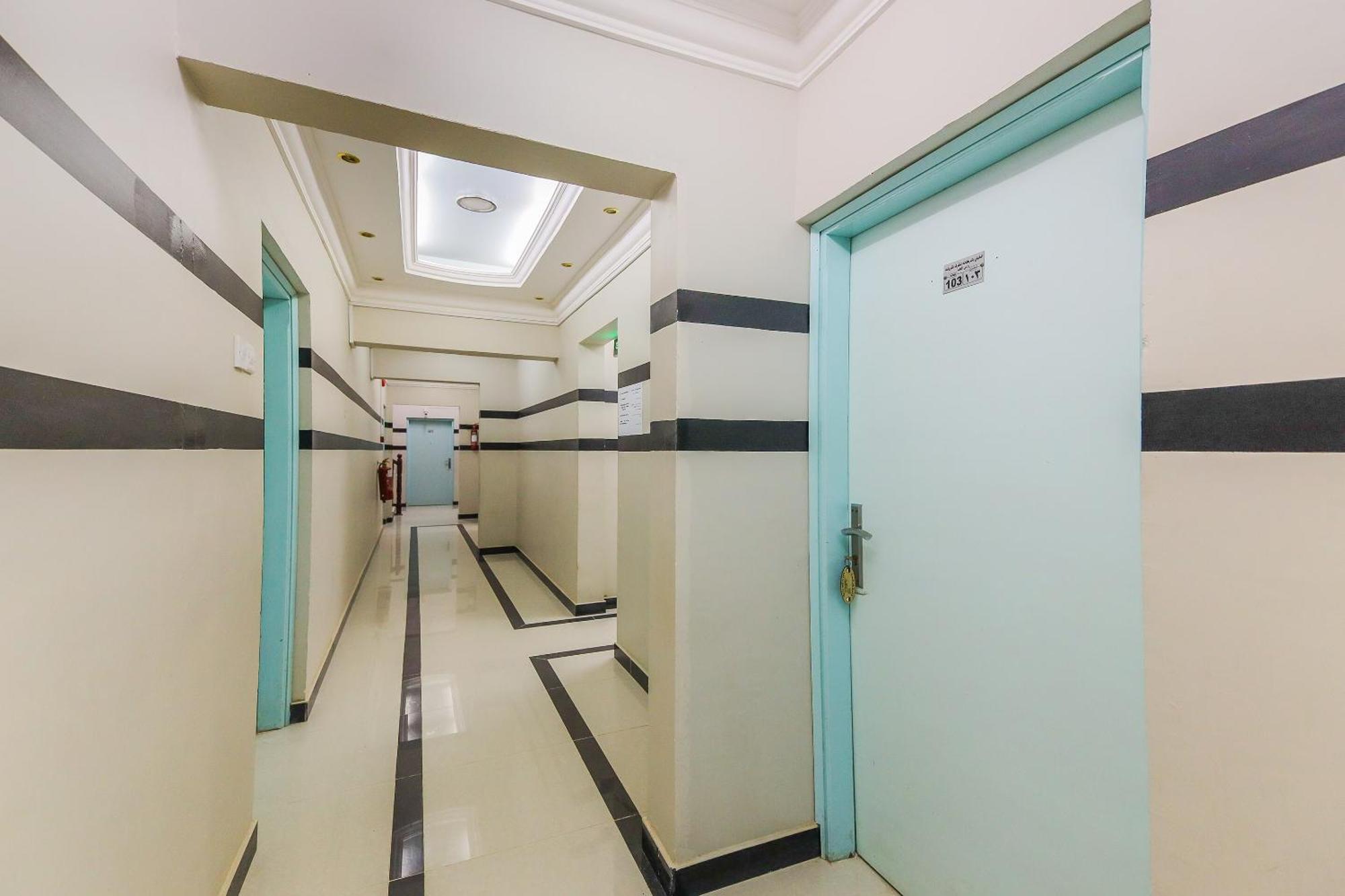 Super Oyo 110 Ras Al Hadd Guest House エクステリア 写真