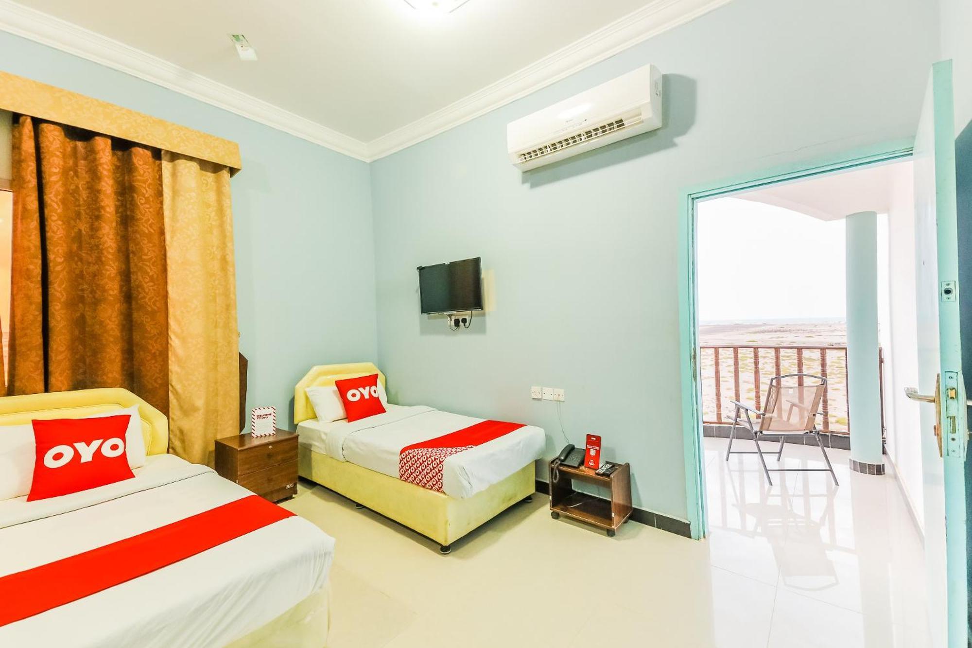 Super Oyo 110 Ras Al Hadd Guest House エクステリア 写真