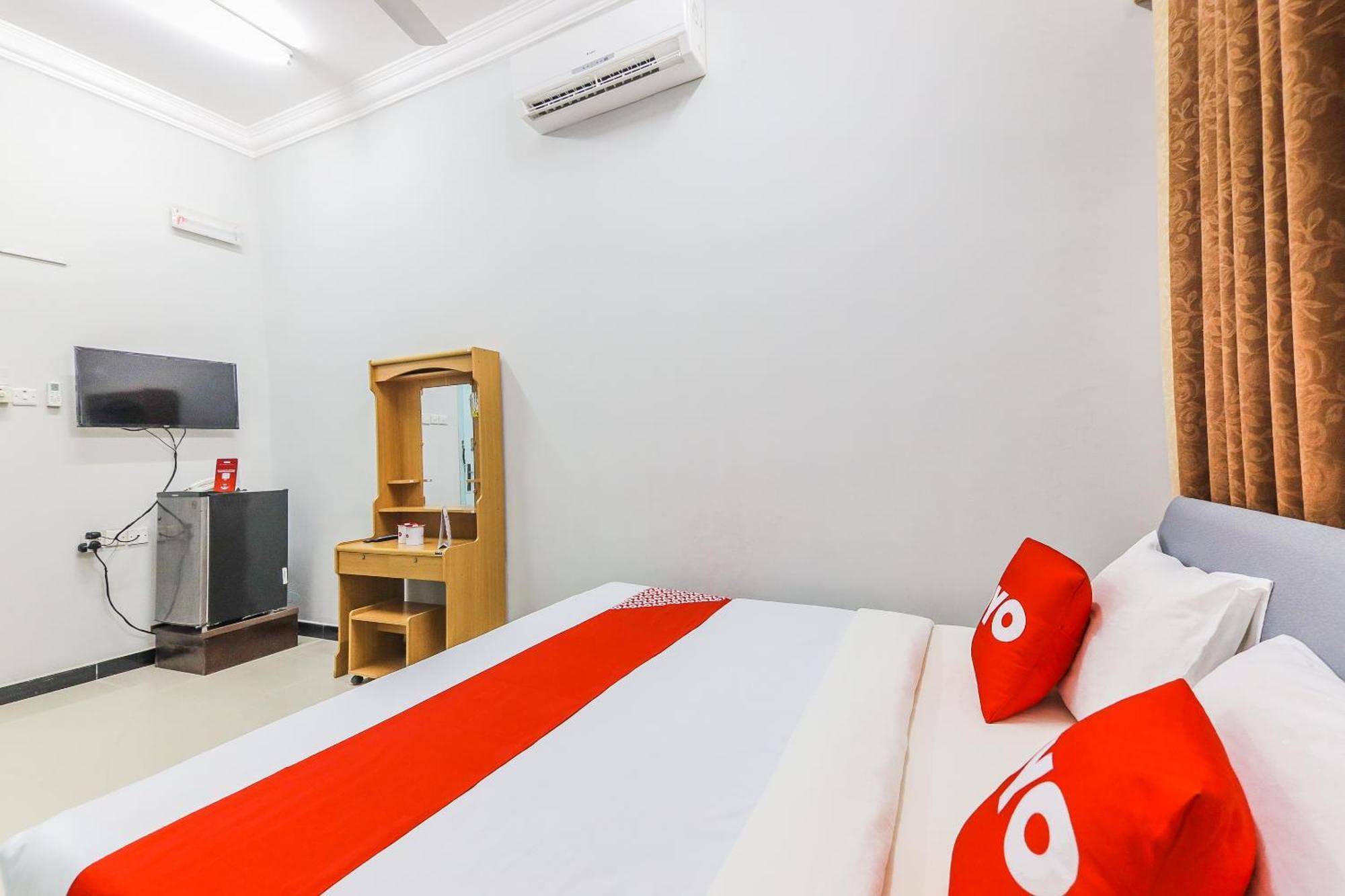 Super Oyo 110 Ras Al Hadd Guest House エクステリア 写真